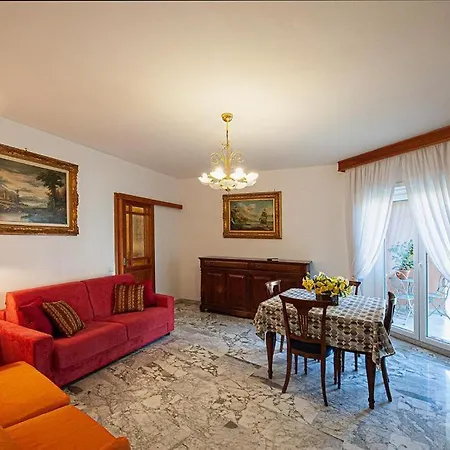 Naveen's House Casa Apartment Rome