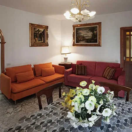 Naveen's House Casa Apartment